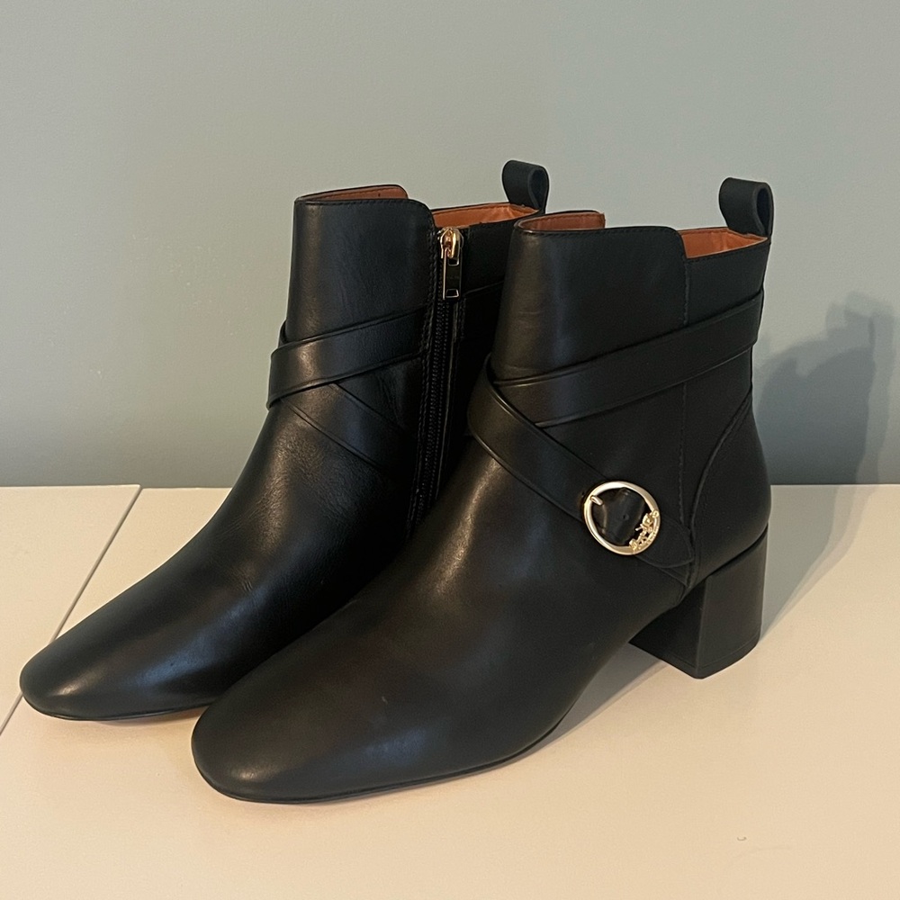 Coach Nadia ankle boots- black leather size 9B - Picture 2 of 6